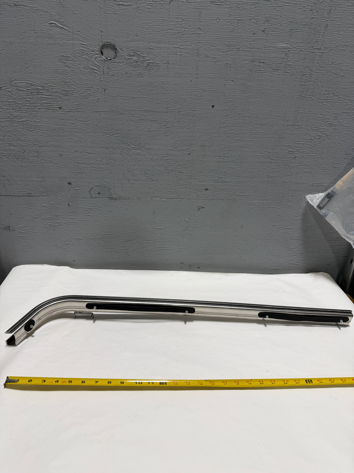 2011-2017 Honda Odyssey Driver Side Power Sliding Door Center Rail OEM