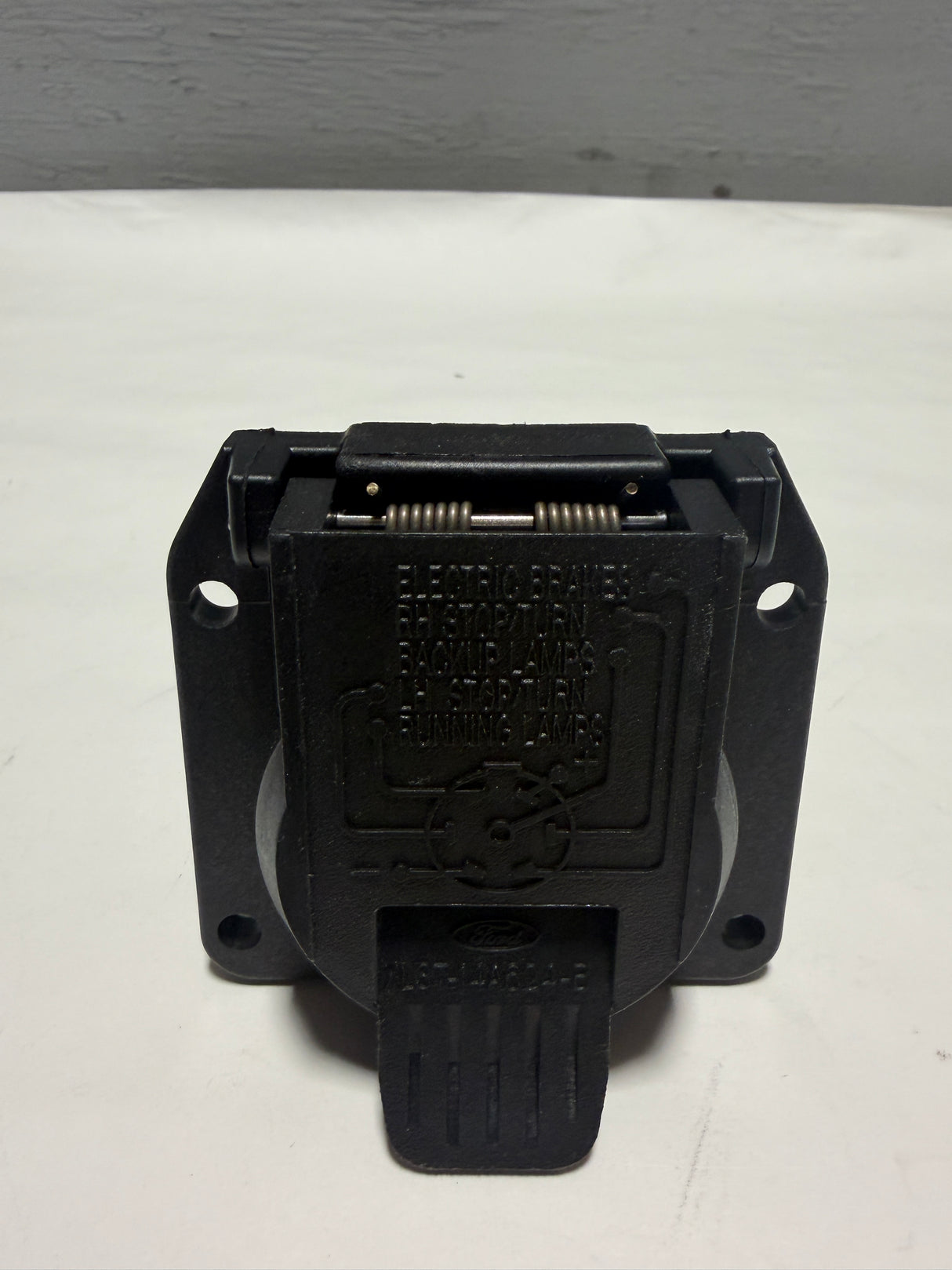 2004-2019 Ford F-150 Explorer Flex 7-Pin Trailer Wiring Connector Genuine OEM