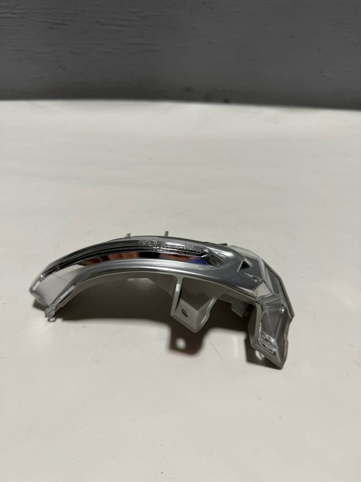 2022-2025 Toyota Tundra Driver Side Mirror Turn Signal Lamp Housing