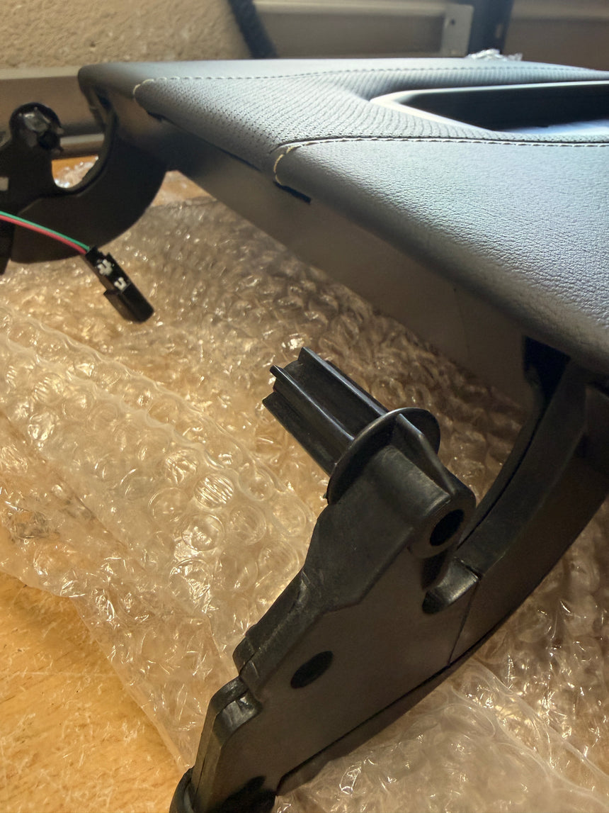 2021-2024 Chevy GMC Tahoe Suburban Yukon Console Armrest Lid Genuine OEM