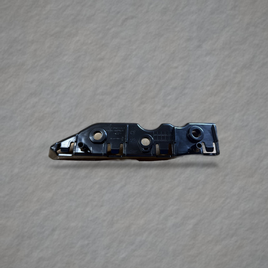 R2TZ-17C947-B