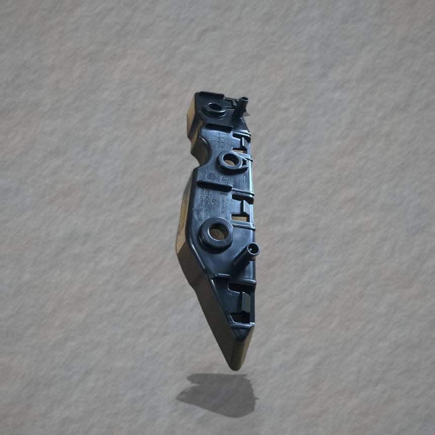 R2TZ-17C947-B