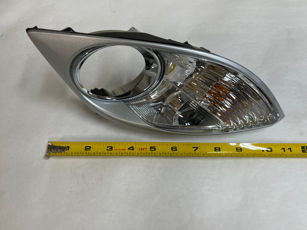 CL-0623-EH46-51-060-K3 Copy of 2010-2012 Mazda CX-7 Passenger Side Park / Turn Lamp For Fog Light Equipped EH46-51-070