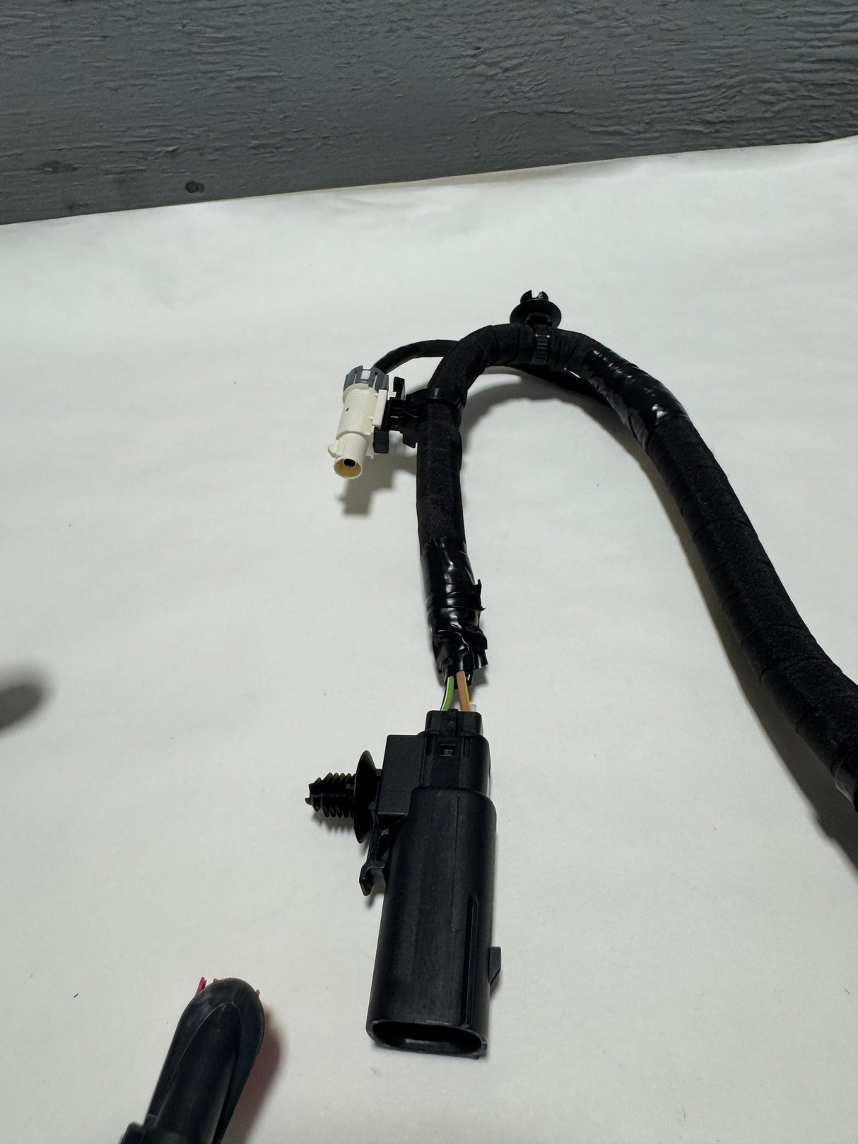 68509792AA Fits 2021 Ram 2500 Only - Jumper Wiring  Harness For Tailgate Latch OEM