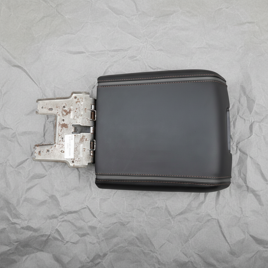 2020-2022 Ford F-250 F-350 F-450 OEM Console Armrest Lid Ebony