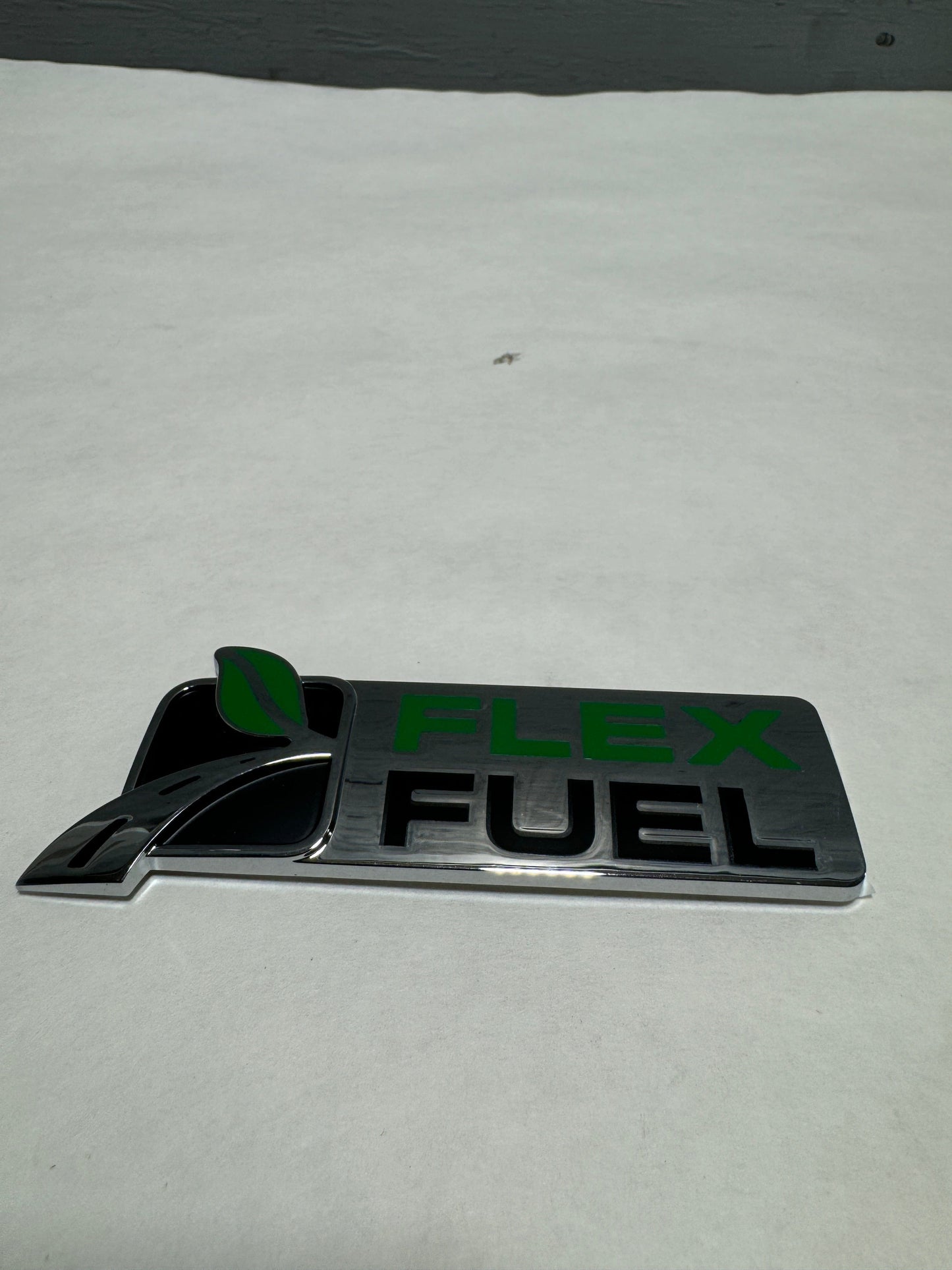 CL-0924-EMBLEM-8C2Z-1642528-B-D27 Ford Flex Fuel Emblem OEM Green/ Black / Chrome New