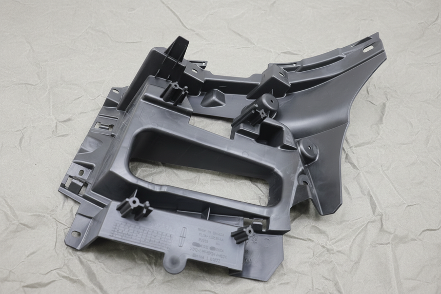 2015-2017 Lincoln Navigator OEM Passenger Side Fog Lamp Bracket