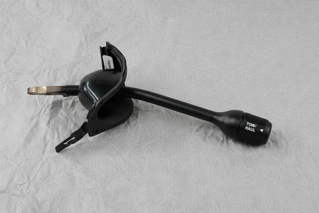 2004-2005 Ford F-250 F-350 F-450 F-550 Excursion OEM A/T Gear Shift Lever