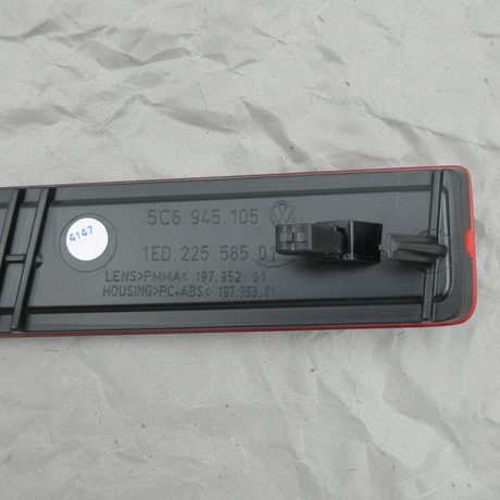 2015-18 Volkswagen Jetta OEM Driver Rear Bumper Reflector Marker