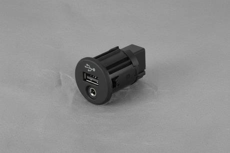 2017-2021 Nissan Frontier Audio Auxiliary and USB Jack OEM