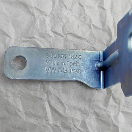 2019-20 Volkswagen Arteon OEM Low Note Horn Mount Bracket