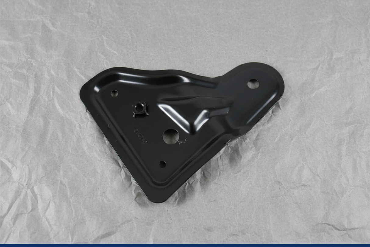 18-24 Honda Odyssey Passenger Side Front Fender Bracket Genuine OEM