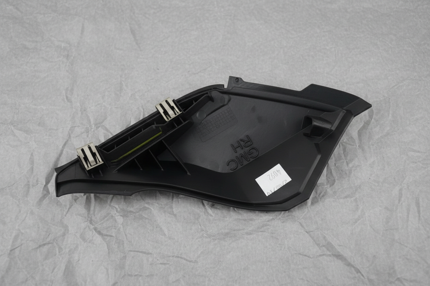 2015-2020 Yukon OEM Passenger Side Air Inlet Grille Panel Black
