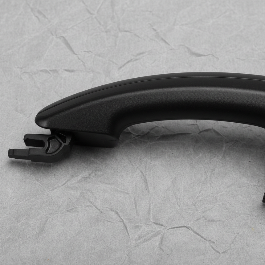 Macro Crop Top - Black Sliding Door Handle