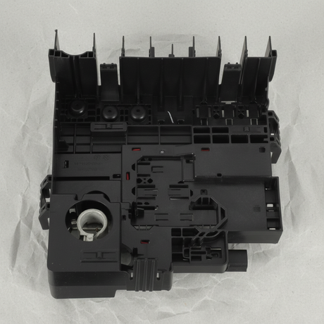 2019-2023 Chevrolet GMC Silverado Sierra Engine Distribution Fuse Block Genuine OEM – top detail