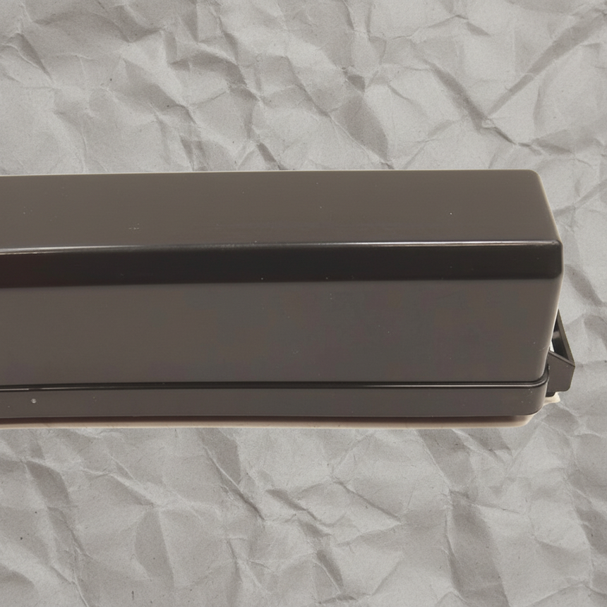 Nissan Pathfinder Relay Box Side Cover Middle Detail