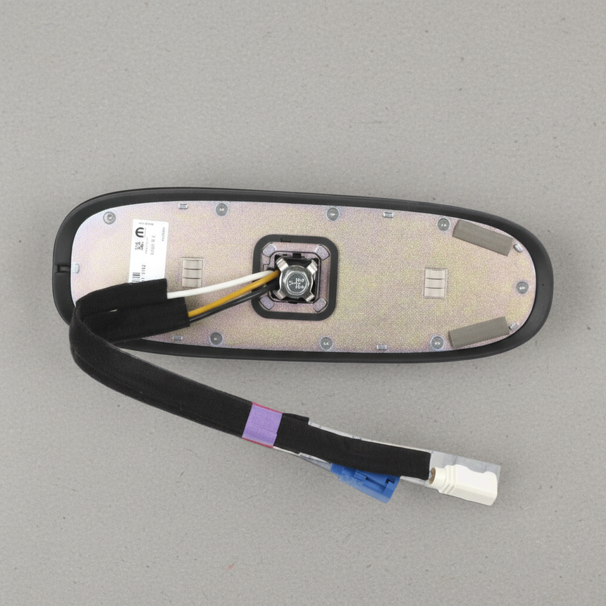 Image 2 - Macro Middle - Roof Antenna