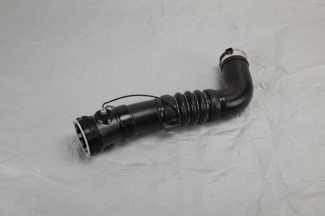 2017-2019 Silverado Sierra 2500 3500 HD Intercooler Outlet Air Hose 6.6 Diesel Genuine OEM