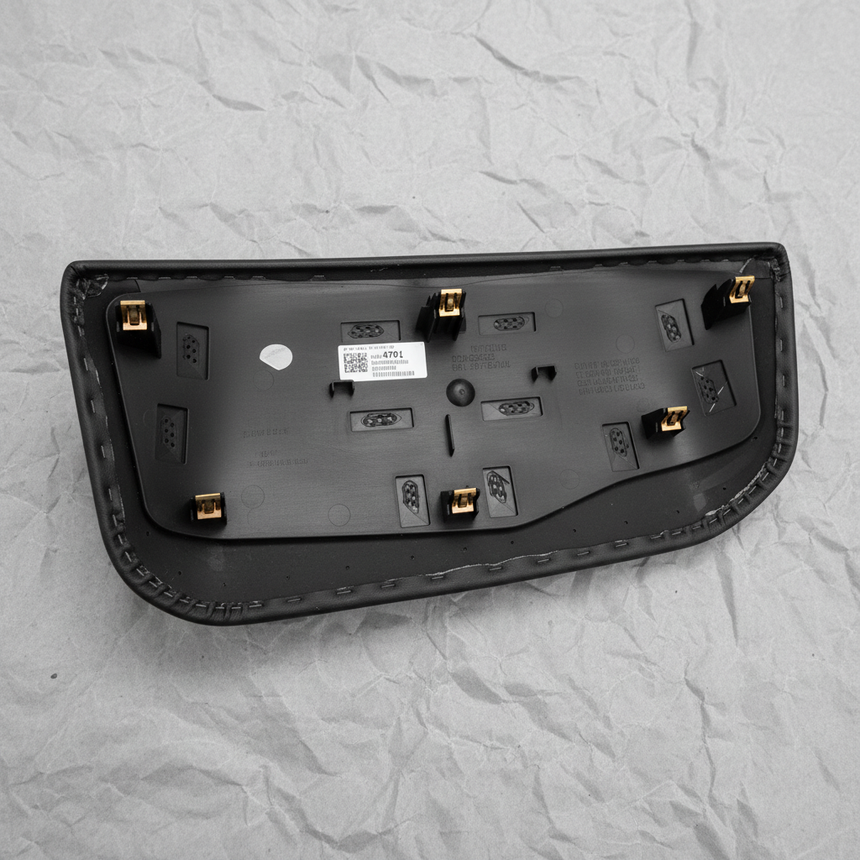 2022-2023 Silverado Sierra HUD Gauge Cluster Visor OEM – Angle 2 Middle Detail