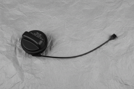 2004-2012 Nissan Altima Quest Murano Gas Fuel Cap OEM