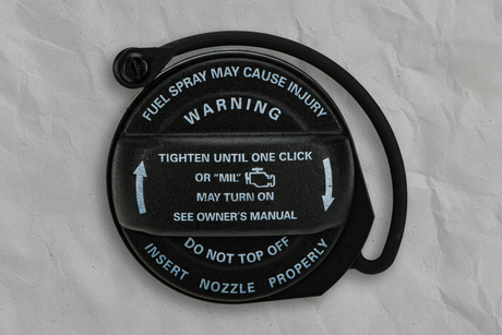 Quarter Turn Fuel Gas Tank Filler Cap - Bottom Section Detail