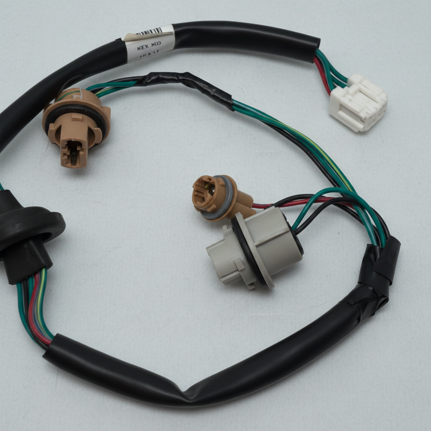 2014-2015 Nissan Altima Tail Light Socket Wire Harness - Middle Detail