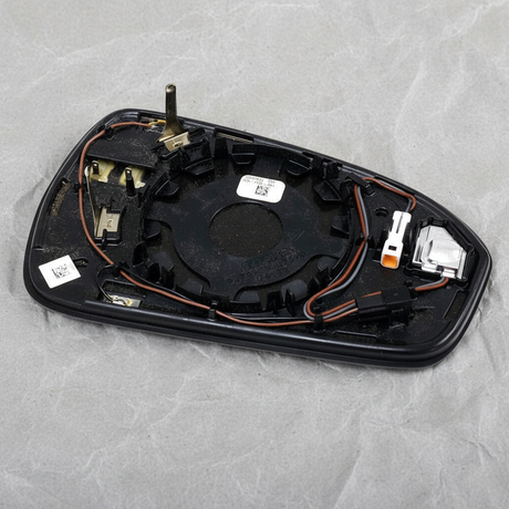 2013-2020 Ford Fusion Driver Side Mirror Glass – Bottom Detail