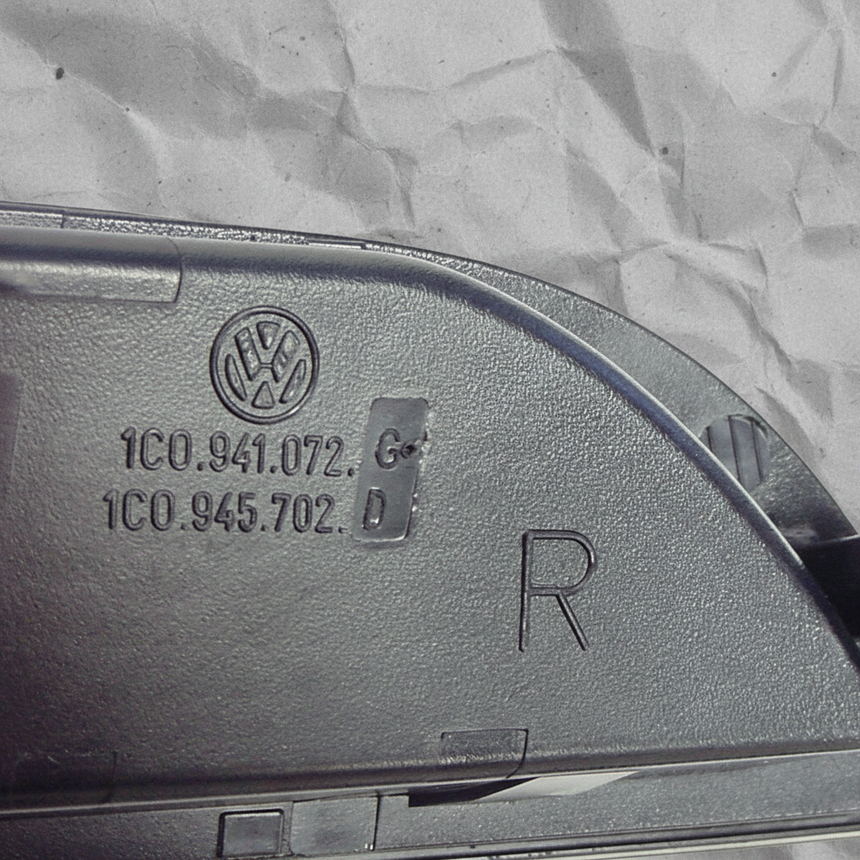 2006-2010 Volkswagen New Beetle OEM Passenger Rear Backup Light Lamp