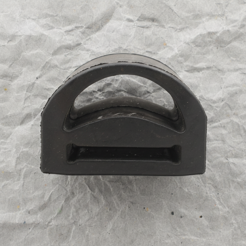 Rear Leaf Spring Silencer - Middle Detail