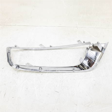 2021-23 Lincoln Nautilus Genuine OEM Driver Side Front Bumper Fog Lamp Bezel Full View 2