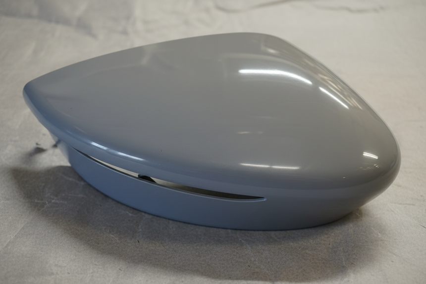 2023-2024 Nissan Pathfinder Passenger Side Mirror Cover - Top Detail