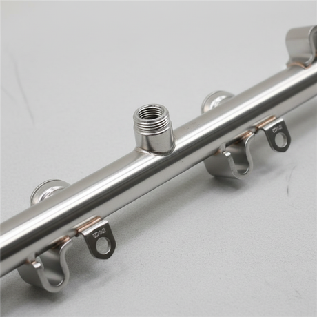 Ford Driver Side Fuel Injector Rail 3.5L V6 - Middle Macro Crop 2