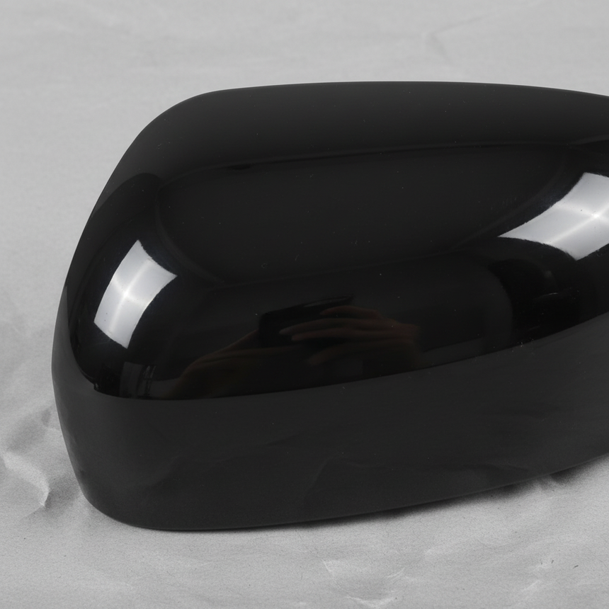 Nissan Pathfinder Mirror Cover Bottom Detail
