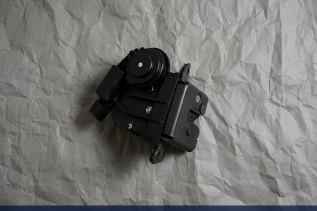 Toyota Scion Back Door Lock OEM 69350-28151