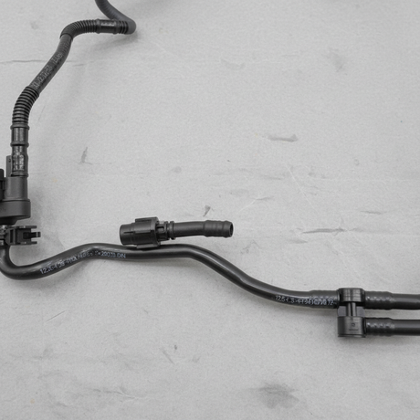 Volkswagen Jetta OEM 1.4L Vacuum Hose with Purge Valve - Middle Detail