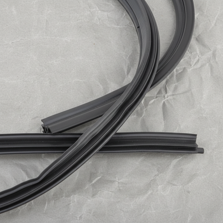 2011-2017 NISSAN Juke Liftgate Hatch Body Mounted Weatherstrip OEM