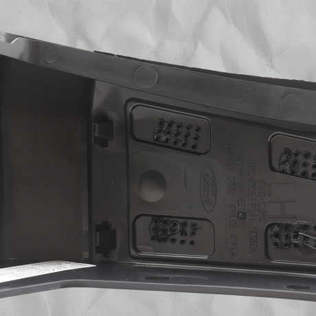Ford Edge Front Lower Fender Molding Middle Detail 2