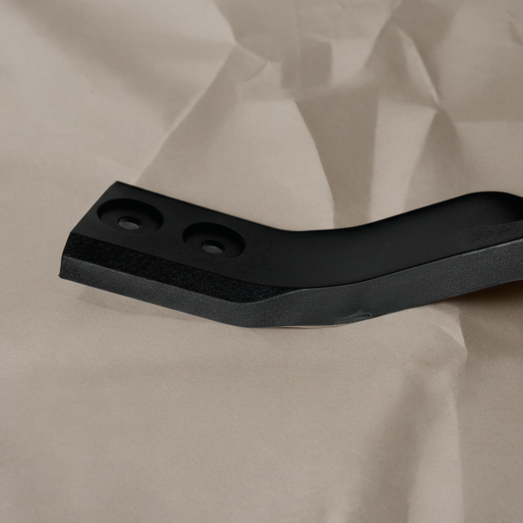 84129824 GMC Sierra 1500 Hood Release Handle - Bottom Section Detail
