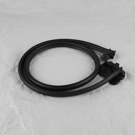 Middle Macro Crop – Kraft Paper
