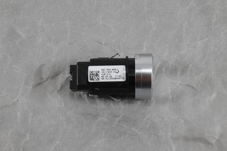 2012-2016 Volkswagen Passat OEM Engine Start Stop Button
