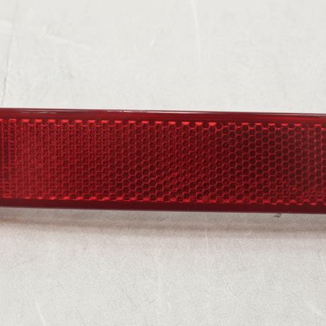 2021-2025 Tahoe Suburban Yukon Yukon XL Passenger Side Rear Bumper Reflector OEM
