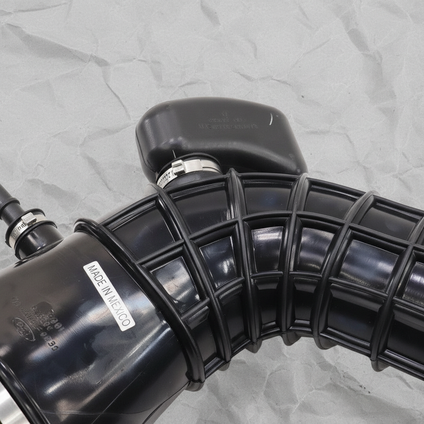 2005-2007 F-250 F-350 F-450 F-550 6.8L Engine Air Intake Resonator Hose OEM