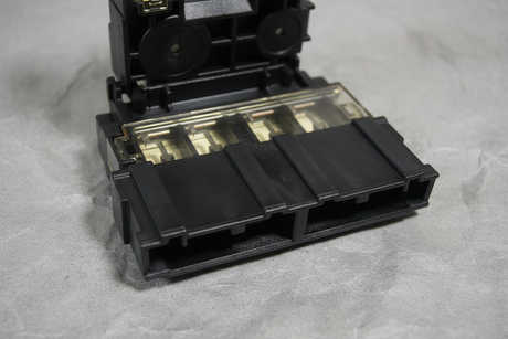 2017-2024 Nissan Armada Positive Battery Fuse Circuit Breaker Connector OEM
