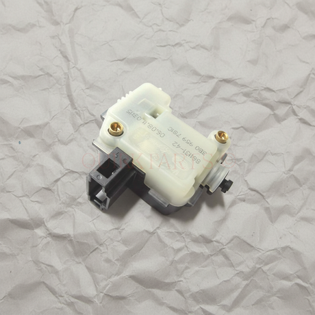1998-2010 Volkswagen Beetle Jetta Passat Touareg Rear Trunk Actuator OEM - Full View