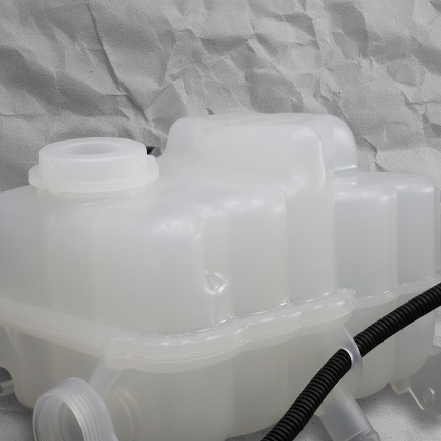 2017-2019 Silverado Sierra 2500 HD 3500 HD Radiator Surge Tank 6.6L Diesel OEM