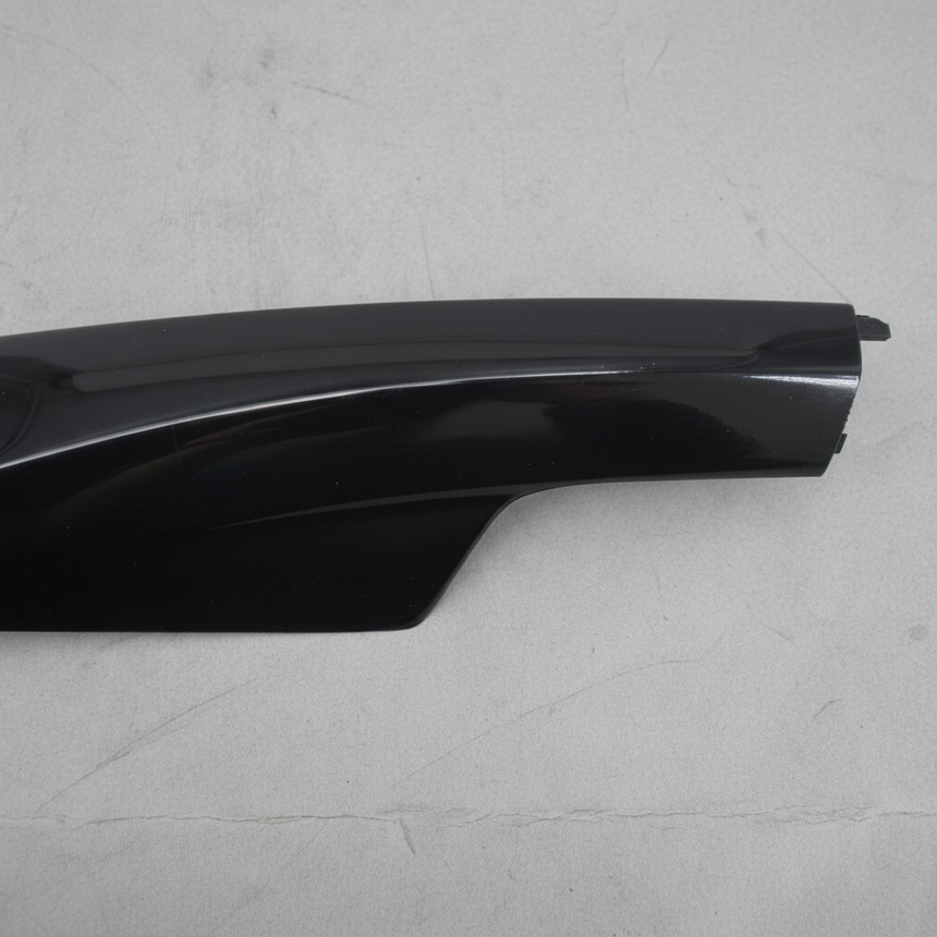 Toyota Highlander Driver Side Front Roof Rack Leg Cover - Bottom Detail