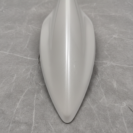 GM Antenna - Middle Detail 1
