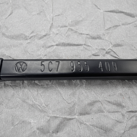 2011-2018 Volkswagen Jetta OEM Front Driver Windshield Wiper Arm