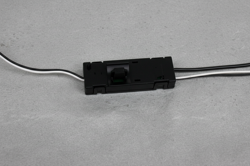 2020-2025 Cadillac XT6 OEM AM Antenna Radio Capacitor Filter Module