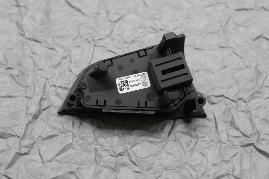 17-22 Buick Encore Genuine OEM Steering Wheel Radio Control Switch